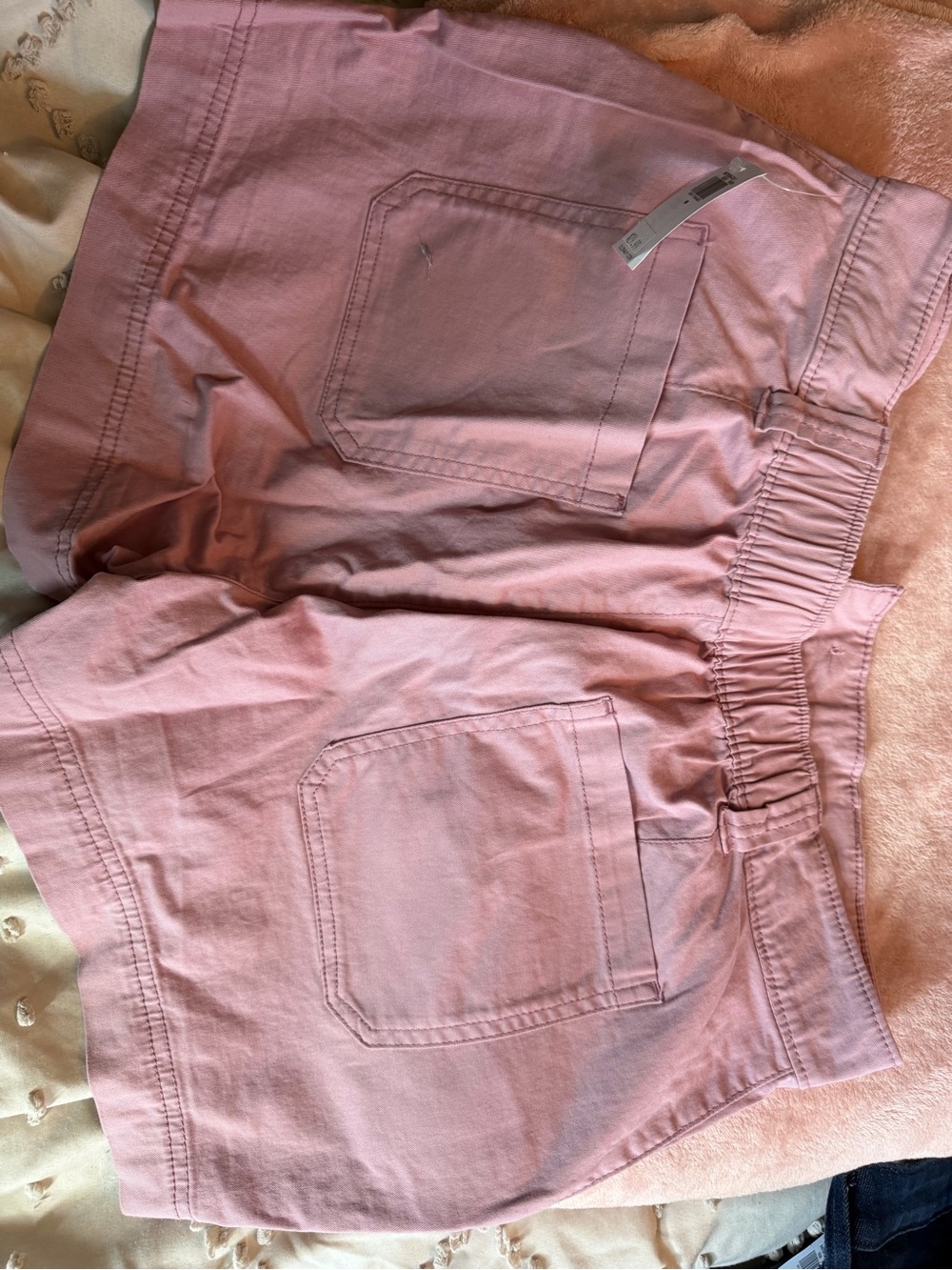 Brand new size M old navy shorts - Picture 2 of 3